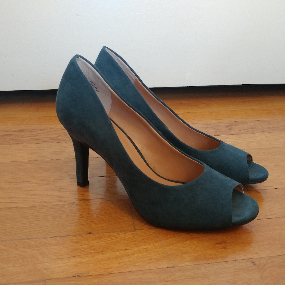 Teal Kelly & Katie pumps, size 6